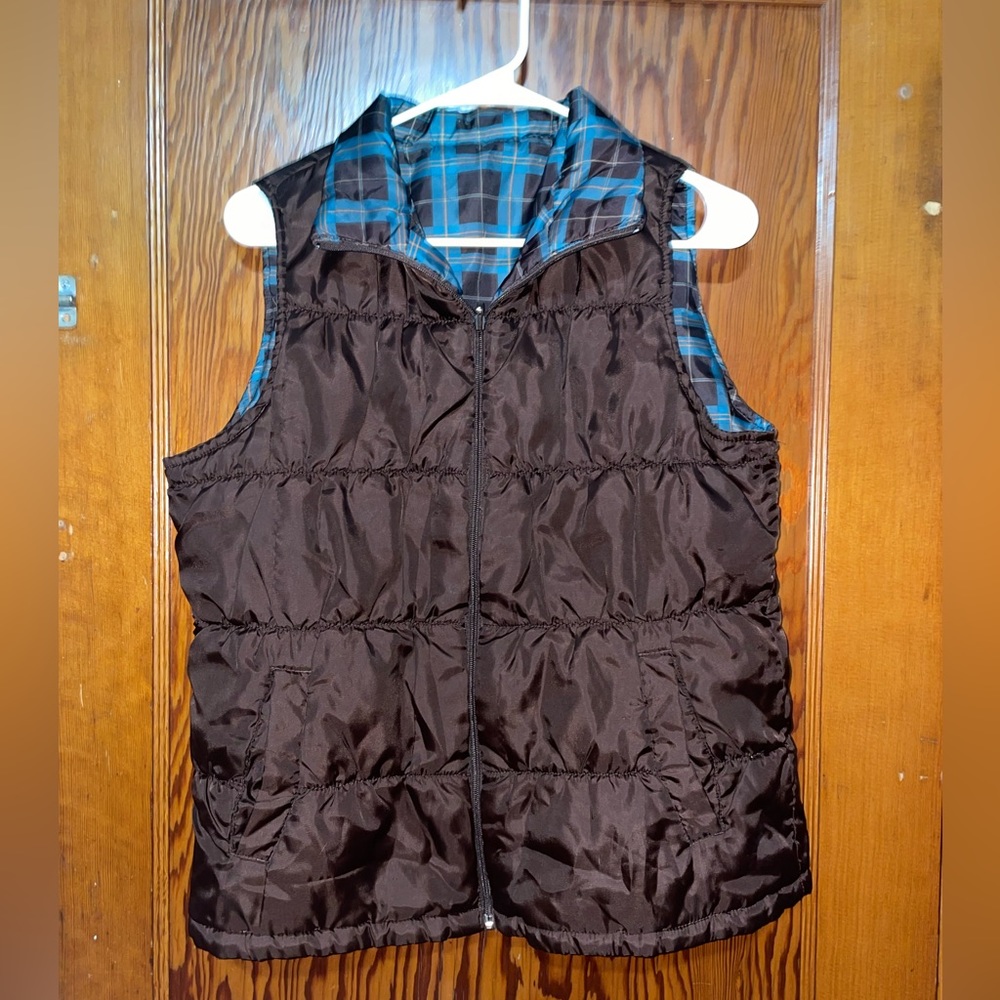 Brown reversible vest